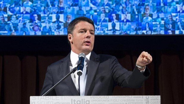 Redazione di Operai Contro, Renzi si era già preparato per inaugurare le Olimpiadi di Roma del 2024. Si era già comprato la tuta per concorrere in tutte le specialità. Questa volta non potevano mandarlo a casa come avevano fatto i brasiliani. Virgia Raggi ha detto NO. L’amico, di Montezemolo, Malagò ha già speso 20 milioni per le olimpiadi che non si faranno. I palazzinari Romani si mangiano i coglioni per l’occasione persa. Le coop del Pd piangono. Parola di Renzi: «Non si fermano le grandi opere ma si fermano i ladri. Se invece dici di no, hai paura, ti […]