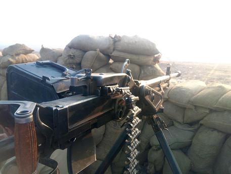 Redazione di operai Contro, Dopo il Si di Obama alle riforme istituzionali, il governo incassa il grazie dei Peshmerga . “Oggi possiamo fare tutto grazie all’addestramento dell’Esercito italiano. Grazie Italia, il vostro popolo e il vostro governo è amato da tutti in Kurdistan” I Peshmerga  sono le forze armate della regione autonoma del Kurdistan iracheno. Un lettore