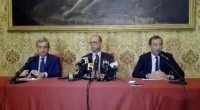 Redazione di Operai Contro, Alfano invierà a Milano altri 150 militari e fermerà l’arrivo dgli emigranti. Il pretesto sono le risse tra giovani figli di emigranti. La polizia e le forze armate hanno a disposizione in provincia di Milano 8041 uomini. Gli emigranti sono avvisati: chi non è “regolare” sarà deportato Io spero spesso che la polizia arresti gli imprenditori che trattano come schiavi gli operai Io spero spesso che la polizia arresti gli imprenditori truffatori Io spero spesso che la polizia arresti gli imprenditori che collaborano con le organizzazioni di delinquenti: mafia, ecc. La mia è destinata a […]