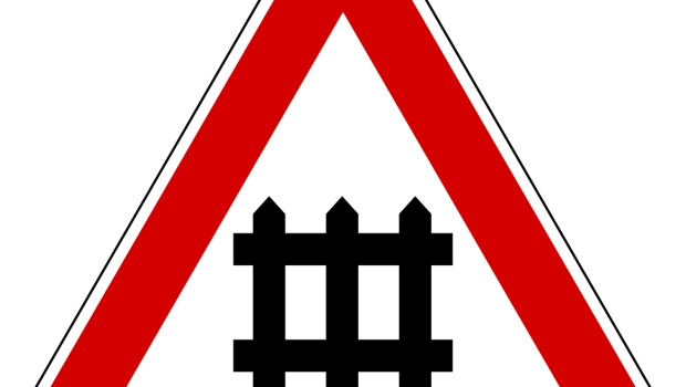 Caro Operai Contro, mentre continua la protesta dei pendolari nel padovano e sulla Torino – Milano, si ripetono i pericolosi episodi dei treni che passano con le sbarre del passaggio a livello alzate. Sulla Milano Bergamo qualche giorno fa i treni passavano con le sbarre alzate, in un passaggio a livello tra Carnate e Paderno. E’ già successo altre volte. Anche a Villanova Canavese, sulla Torino-Ceres, il treno passa con le sbarre alzate. Anche qui non è una novità. Questo tratto ferroviario è stato appena ripristinato, dopo un fermo totale di 5 mesi. Per dirla con La Stampa si […]