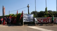 Redazione di Operai Contro, il salumificio Scarlino di Taurinova (Lecce) annuncia 59 licenziamenti su un totale di 92 dipendenti. I licenziamenti erano già stati annunciati 11 ottpobre 2016. Il sindacato non ha fatto niente dall’ottobre. Oggi la Flai-CGIL protesta e chiede il solito tavolo Basta noi operai siamo sicuri che al tavolo la FLAI si metterà d’accordo per un nostro licenziamento dolce Un Operaio di Scarlino  
