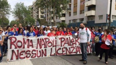 Redazione di Operai Contro, CGIL- CISL-UIL prima  non ci hanno diretto ad una lotta seria contro Almaviva Contact. Poi sottoscrivono un accordo con i padroni che impicca i lavoratori. Accorso che prevede: – cig per i lavoratori fino a marzo – apertura delle procedure di autolicenziamento – riduzioni di salario – riapertura il 31 marzo della trattativa con i sindacati per i      licenziamenti Accordo che non era stato firmato dalla RSu dei lavoratori di Roma. Poi la CGIl Roma e Lazio invece di appoggiare la lotta dei lavoratori Roma,  sconfessa la RSU e indice un referendum vincono i favorevoli […]