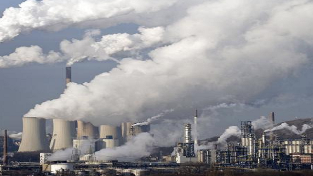 PER IL DIBATTITO. Finora, gli intellettuali e gli studiosi di regime, sono stati impegnati a dimostrare come questo sistema ha determinato, un costante miglioramento delle condizioni di vita, almeno in questa parte di mondo. Una tendenza spacciata per inarrestabile. Adesso sono emerse delle statistiche e delle notizie che contrastano questa tesi ma che hanno fatto solo una comparsa effimera sugli organi d’informazione ufficiali e sul web. Niente di strano, il controllo delle opinioni si compie anche non “sostenendo” le notizie scomode, è la prassi. Purtroppo questo m’impedisce di fornire del materiale da approfondimento ai lettori perché alcune notizie sono […]