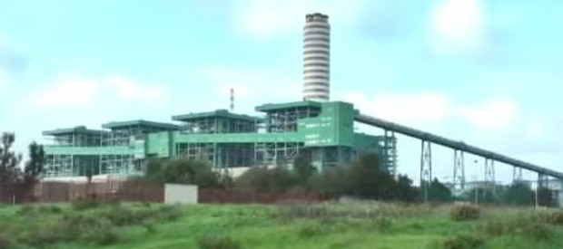 Redazione di Operai Contro, ho letto gli articoli che denunciano l’assoluzione dei dirigenti e padroni che hanno ucciso gli operai, con i tumori d’amianto. Lo stesso capita all’ENEL di Brindisi. Enel, si legge nelle carte dell’azienda, “nel rilascio dei curriculum ai dipendenti della centrale sostiene di non aver esposto in nessun caso i lavoratori al rischio amianto e che a fronte di ciò la maggior parte dei lavoratori non ha formulato all’Inail la domanda amministrativa per il riconoscimento dell’amianto e quindi ad oggi non possono produrre ricorso giudiziario in tal senso”. Gli operai sono stati fregati Un operaio ENEL […]