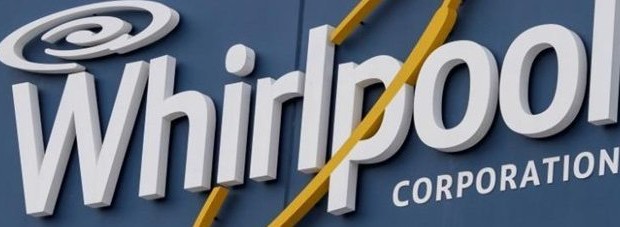 Redazione di Operai Contro, Whirlpool, politici e sindacati continuano a fare chiacchiere. Intanto gli operai della ex Ignis di Carinaro sono ancora in cassa integrazione comunicano i sindacati che: ” Si è svolto oggi un incontro al ministero dello Sviluppo economico tra il viceministro Bellanova, il responsabile dell’unità di gestione delle vertenza Castano, la dirigenza di Whirlpool, le organizzazioni sindacali nazionali e territoriali, i rappresentanti della Regione Campania e del Comune di Teverola. Nel corso dell’incontro la multinazionale americana ha presentato un progetto di reindustrializzazione per il sito di Teverola, in provincia di Caserta, che permetterà l’insediamento di un […]