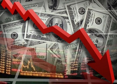 Reazione di Operai Contro, spesso si sente dire che la crisi del 2008 nedli USA è finita. Non è vero. Questo articolo della Stampa ne è una prova. Un lettore Paolo mastrolilli inviato a windham (new hampshire) Fuori c’era la neve, e il freddo aveva ghiacciato il laghetto del Castleton Center di Windham, però Kim Walters aveva portato lo stesso sua madre e sua figlia a sentire Trump. Indossavano una maglietta disegnata con lo stile del manifesto «Hope» di Barack Obama, solo che sopra c’era la faccia arrabbiata di Donald che diceva: «Washington, you are fired!». Tre generazioni di […]