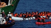 Redazione di operai Contro, smettiamola di parlare di salvataggi degli emigranti. Nei primi tre mesi del 2017 sono oltre 600 gli emigranti affogati nel mediterraneo. La colpa è dei padroni e dei politici italiani che non permettono la libera circolazione. Per i “fortunati” che riescono ad uscire vivi dai lager libici c’è la possibilita di morire annegati Per gli scampati al muro del Mediterraneo c’è la deportazione  nei centri per il rimpatrio del conte Gentiloni. I CPR sono campi di concentramento italiani Per gli emigranti che riescono a sfuggire ai CPR ci sono le centinaia di baraccopoli e il […]