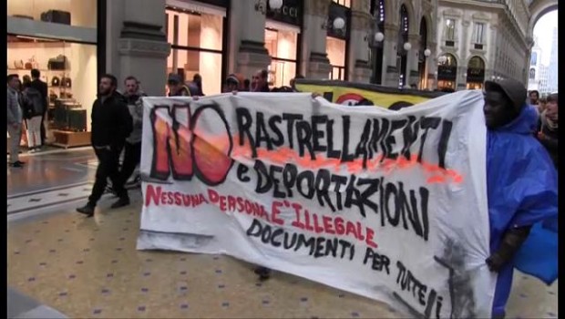 Milano 6 maggio All’ingresso della Stazione Centrale di Milano, un centinaio di persone ha partecipato al presidio contro razzismo e politiche securitarie, in risposta alla retata di martedì 2 maggio. I numerosi gli interventi hanno denunziato le tragiche condizioni dei profughi, senza tetto e sotto la minaccia di arbitrari controlli polizieschi. https://www.facebook.com/NoBordersMilano/?fref=ts Miano 7 maggio Domenica mattina, il SolCobas ha manifestato solidarietà per i lavoratori e le lavoratrici del dell’Hotel Room Mate, stellato albergo milanese in zona Duomo, che rischiano il licenziamento per aver scioperato il 1° maggio: – contro i massacranti ritmi di lavoro dovuti al cottimo, – […]
