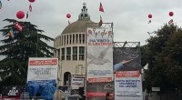 Redazione di Operai Contro. oggi è il giorno della manifestazione nazionale della Cgil a Roma. L’obiettivo è quello della Carta dei diritti universali del lavoro. La Camusso chiede la carta dei diritti universali del lavoro al governo del Pd. Renzi e Camusso si sono divisi i compiti per portare operai e lavoratori alla miseria e alla sconfitta. Renzi con il Jobs act, la Camusso con le sue grandi vittorie. I salari sono diminuiti, i licenziamenti sono aumentati, i padroni si sono arricchiti CGIL-CISL-UIL continuano a fare accordi con i padroni per gestire i licenziamenti. Basta con i tre ladroni […]