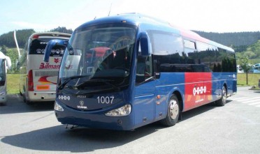 Caro Operai Contro, la misura è colma per una risposta di lotta. Non bastassero impianti ai limiti dell’agibilità, mezzi obsoleti senza manutenzione, igiene e sicurezza del lavoro a rischio. Non bastasse il mancato versamento dei contributi e dei fondi pensione trattenuti in busta paga. Non bastassero le centinaia di milioni di euro avuti dalla Regione e sperperati nell’acquisto di una sede di super lusso. Ora anche l’annuncio dell’azienda di non sapere quando potrà pagare la quattordicesima. E allora pronti con lo sciopero. E sciopero sia come prima risposta di lotta. Capito mi hai? Saluti sardi.   Mando articolo da […]