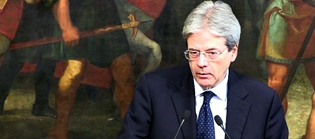 Redazione di Operai Contro, Il governo dei padroni italiani ha deliberato l’invio della squadra navale in Libia a sostegno del dittatore di Tripoli Fayez Al Sarraj. La scusa è quella di una richiesta del governo della libia (che non esiste) per sostenere la guardia costiera di Tripoli (bande di mercenari al servizio di Fayez Al Sarraj) Il soldi dell’ENI a Fayez Al Sarraj per garantirsi il petrolio dfi Tripoli non bastano più. Ancora una volta l’imperialismo italiano si scontra con l’imperialismo francese. Migliaia di emigranti saranno consegnati ai mercenari di Tripoli che liporteranno a morire nei loro lager Un […]