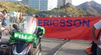 Redazione di Operai contro, Finalmente fronte comune degli operai contro i licenziamenti. Sono di nuovo in sciopero, dopo la grande mobilitazione nazionale della scorsa settimana, gli operai di Ericsson a Genova. Da stamattina (2 agosto) stanno manifestando con il sostegno di altri lavoratori delle aziende metalmeccaniche del parco tecnologico degli Erzelli per respingere i licenziamenti della multinazionale svedese. Quarantaquattro già licenziati a Genova (ma un’altra ventina sono già avvertiti che la scure si abbatterà anche su di essi), e 204 nelle altre sedi italiane del gruppo. Gli operai stanno bloccando gli accessi alle due rotonde invitando i colleghi a non […]