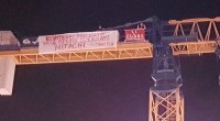 Solidarietà ai licenziati hitachi. La motivazione che vi ha spinto a salire su di una gru è la stessa che otto anni fa aveva spinto quattro nostri operai della Innse a salire sul carro ponte. La nostra protesta sulla gru era determinata dal fatto di bloccare lo smontaggio del macchinario, la vostra protesta oggi è contro quattro licenziamenti discriminatori e infami. La nostra protesta riuscì nell’impresa bloccare lo smontaggio del macchinario, oggi, la vostra protesta sulla gru a più di 40 metri di altezza siamo sicuri che otterrà il ritiro dei licenziamenti. A distanza di otto anni stiamo ancora […]
