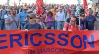 Caro Operai Contro, dopo i 354 lavoratori in Italia per i quali Ericsson ha avviato la pratica di licenziamento collettivo, ora Ericsson ha annunciato 24 mila licenziamenti in altri paesi. E’ il risultato della ricerca del massimo profitto da parte del padrone, ottenuto con anni di accordi sindacali al ribasso. Accordi che in nome della competitività delle merci, hanno elevato la concorrenza fra gli operai dei vari paesi, generando i cosidetti “esuberi”, ed ora Ericsson vuole liberarsene, licenziandone 25 mila! Per lottare in ogni paese contro i rispettivi padroni, gli operai devono imporsi col sindacalismo operaio e liquidare il […]