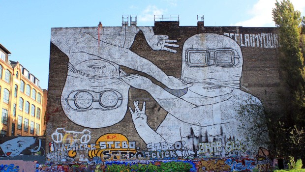 La pubblicazione delle 5 conferenze di Marx agli operai , la pubblicazione dei risultati dei primi gruppi di  studio, le osservazioni della redazione, sono un ottimo strumento per la formazione degli operai e del loro Partito. Ripubblichiamo le 5 conferenze in formato pdf –  Lavoro salariato e capitale 1 – Lavoro Salariato e capitale 2 – lavoro salariato e capitale 3 – lavoro salariato e capitale 4 – lavoro salariato e capitale 5 Invitiamo gli operai e chiunque tiene a cuore la formazione del Partito Operaio a formare piccoli gruppi per studiarle e a comunicare sinteticamente i punti di […]