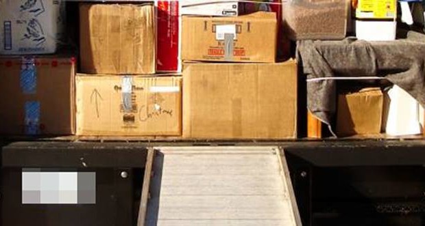 Caro Operai Contro, secondo Brescia Today, 112 lavoratori sono a rischio licenziamento perché, (scrive alla fine dell’articolo), in quanto “merce forza lavoro non rendono più”. Una tesi tanto falsa quanto cara ai padroni. Come dice l’articolo stesso “I lavori di logistica sarebbero dunque appaltati a una società esterna, specialista del settore”, che andrebbe a sostituire il lavoro dei 112 lavoratori candidati al licenziamento. Quindi non è che i 112 lavoratori non rendono più, bensì è il padrone che li vuole sostituire con altri lavoratori in condizioni di maggior schiavitù, magari attingendo alle cosidette “cooperative”, come purtroppo avviene proprio (ma […]