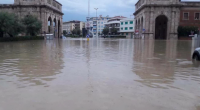 Come avrete ormai saputo dagli organi di (dis)informazione, domenica mattina i quartieri sud di Livorno sono stati letteralmente affondati da più di 200 mm di pioggia, caduta in circa tre ore. La situazione è ancora molto difficile: ci sono strade bloccate nel quartiere di Collinaia, mentre Limoncino è irraggiungibile per due ponti crollati, Montenero bassa è ancora in emergenza così come le zone circostanti, e ci sono ancora grossi problemi su parte della Variante; anche Quercianella ha avuto danni con il ponte di Chioma crollato. Questa prevedibile tragedia ha purtroppo fatto contare – al momento – quasi una decina […]