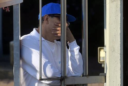 Caro Operai Contro, “la lotta non risparmierà nessuna azione”, ha dichiarato l’altro ieri Luca Ferrari segretario generale della Flai Cgil di Parma, dopo che l’azienda Froneri (controllata dalla Nestlè) ha confermato di voler chiudere la fabbrica e licenziare i 250 operai. Viste le dichiarazioni di lotta di Luca Ferrari, come mai non c’è stata alcuna iniziativa dopo quella di luglio, quando gli operai avevano protestato davanti all’azienda, perché era già trapelata la notizia dei 250 licenziamenti? E’ tempo che gli operai abbandonino i sindacalisti barricadieri a parole e diano vita al sindacalismo operaio. Saluti Oxervator   Tratto da un […]