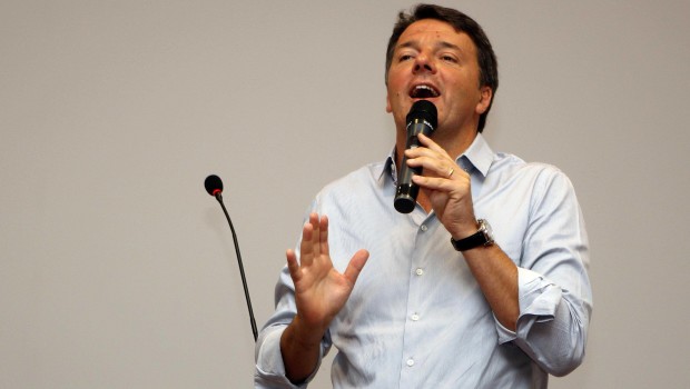 Redazione di operai Contro, una nuova parola si è impossessata dei parassiti della politica: populista. Renzi e il Pd sono contro i populisti. Ma chi sono oggi i populisti? – Gli operai che protestano contro la riforma del lavoro di Renzi – gli operai e i lavoratori che protestano per la diminizione del loro salario – Gli operai e i lavoratori che protestano contro i parassiti della politica – Gli sfrattati – gli studenti Noi operai siamo populisti e non ci vegognamo Renzi e il Pd sono al servizio dei padroni, non si vergognano, si arrichiscono. Renzi e il […]