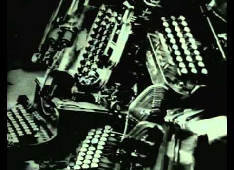 John Reed (1919)   Trascritto per il MIA da Mishù, dicembre 2003.     PREFAZIONI PREFAZIONE DI LENIN PER L’EDIZIONE AMERICANA Ho letto con immenso interesse e con costante attenzione da capo a fondo il libro di John Reed I dieci giorni che sconvolsero il mondo. Lo raccomando vivamente agli operai di tutti i paesi. Vorrei che quest’opera fosse diffusa in milioni di esemplari e fosse tradotta in tutte le lingue perché essa dà un quadro esatto e straordinariamente vivo di fatti che hanno tanta importanza per comprendere la rivoluzione proletaria, la dittatura del proletariato. Tali questioni sono oggi […]