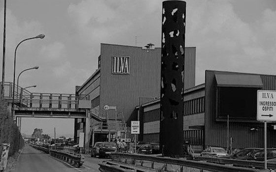 Redazione di Operai Contro, di fronte alla strage degli operai ( 450 morti dall’inizio dell’anno) gli esperti della CGIL e i dirigenti sindacali hanno stabilito che è tutta colpa della mancanza di una strategia. Per Gino Rubini, creatore ed editor del portale informativo Diario per la prevenzione, già responsabile del Dipartimento Salute e Sicurezza della Cgil Emilia Romagna: “Al di là dei numeri – dice Rubini – quello che servirebbe è un’analisi approfondita delle tipologie degli infortuni, delle dinamiche, che molto spesso ricorrono e si ripetono” Per Rubini quello che servirebbe dunque è uno studio accurato per tipologie di […]