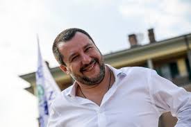 Redazione di Operai Contro, Matteo Salvini ha tuonato contro le Ong:” sappiano che i porti italiani sono chiusi”. Toninelli del M5S ha tuonato contro le Ong “sappiano che i porti italiani sono chiusi”. Di Maio è d’accordo con Salvini e Toninelli La sinistra del M5S, Di Battista,  è d’accordo con Salvini,Toninelli e di Maio. Sono tutt d’accordo quelli con le palle dure e quelli con le palle flaccide. E’ facile far3e gòli eroi dei padroni sparando sugli emigranti Salvini, Toninelli, Di Maio e Di Battista non sono quelli che hanno iventato la guerra aqlle ong contro i migranti. Il […]