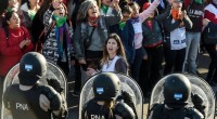 In Argentina continuano gli scioperi. A scatenare gli scioperi le politica di austerità e i tagli del governo Macri. I parassiti in tutto il mondo parlano di uscita dalla crisi del capitalismo