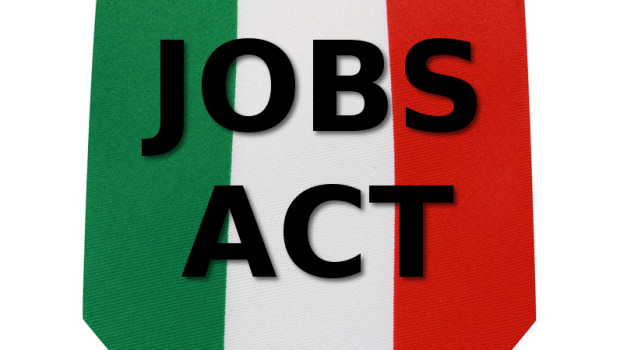 A partire da lunedì 24 settembre 189mila OPERAI tra cui 140mila metalmeccanici sono a rischio licenziamento per la scadenza degli ammortizzatori sociali (cassa integrazione per cessazione e contratti di solidarietà) non più rinnovabili a causa delle limitazioni imposte dal Jobs Act. La cig in deroga fino ad oggi veniva utilizzata dalle aziende che non potevano più accedere alla cassa e ordinaria e straordinaria. Il M5S durante la campagna elettorale affermava che la prima cosa che avrebbero fatto unqa volta andati al governo sarebbe stata quella di abolire il Jobs Act. Il M5S ha dimenticato Di Maio, visitando la settimana […]