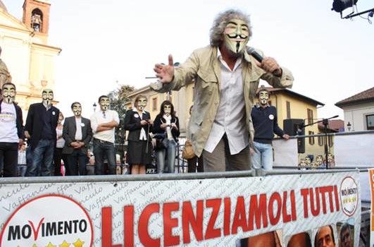 Caro Operai Contro, dalle piazze di tutta Italia, Beppe Grillo mandava affanculo la politica del Palazzo. Sull’onda di quella protesta è nato, e oggi è al governo con la Lega, il Movimento 5 Stelle. I suoi uomini nel Consiglio dei Ministri del governo Conte, hanno prontamente votato il nuovo manifesto di Salvini contro gli immigrati: “Sicurezza e immigrazione”. Che salto! Dai vaffanculo al Palazzo, ad allineati col razzismo di Salvini! Quando questo decreto arriverà in Parlamento per essere discusso e votato, cosa faranno i parlamentari 5 Stelle? Manderanno affanculo il razzismo propinato da Salvini, e con lui la politica […]