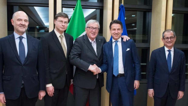 La commissione europea, come espressione del grande capitale industriale e bancario ha messo un freno alle fantasie economiche dei capi della piccola borghesia che sono al governo in Italia. Finite le sfuriate è rimasto il mite Tria, ministro dell’economia a trattare la resa.   Scrivevamo, già da tempo, che ci vuole ben altro per mettere, solo in discussione, gli interessi dei grandi capitali e non potevano certo farlo i Salvini e Di Maio e il loro avvocato Conte. La piccola industria, l’artigianato, di cui sono l’espressione più diretta non può fare a meno del credito delle banche, non può […]