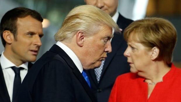Ora tocca all’Europa, Trump ha minacciato di alzare i dazi per i prodotti europei a partire da Airbus. Fa pagare alle borghesie europee gli affari appena stipulati con i nemici di sempre, i padroni cinesi. Gli Stati Uniti hanno predisposto il 12 aprile una nuova lista di prodotti, questa volta europei, a cui verranno applicate delle tariffe doganali aggiuntive per un valore stimato di 11 miliardi di dollari. Nella lista c’è un po’ di tutto e colpisce merci importate negli Usa da tutti i 28 paesi della UE, ma in particolare gli elicotteri, aerei e parti di aerei (fusoliere, […]