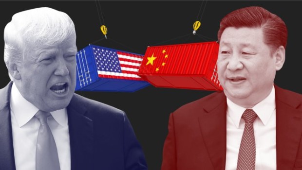 Nella guerra commerciale Usa-Cina, in corso dai primi mesi del 2018, ormai si combatte accanitamente e con ogni mezzo. Qualche giorno fa l’amministrazione Trump ha messo la cinese Huawei, secondo produttore di cellulari e leader mondiale negli apparati di telecomunicazione, in una lista nera commerciale. Alcuni produttori Usa di chip e microchip – da Intel a Qualcomm, da Xilinx a Broadcom – avevano immediatamente dopo fatto sapere che ogni rapporto commerciale con Huawei sarebbe di conseguenza saltato. E’ di ieri la notizia che Google toglierà a Huawei la licenza sul sistema operativo Android che è alla base del funzionamento […]