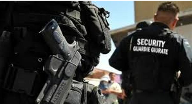 Articolo del sostituto procuratore di Napoli Henry John Woodcok dal Fatto quotidiano del 7 maggio 2019. Legittima difesa. Se la proporzionalità è presunta ogni intrusione potrà essere respinta con la forza. Non vorrei fosse un’esagerazione, ma temo che vi sia un aspetto, anche se certamente estremo, che è stato trascurato nel dibattito sulla riforma appena varata della legittima difesa. Si tratta dei riflessi che essa potrebbe avere anche nelle vertenze operaie. C’è infatti una forma di lotta sindacale, efficace quanto simbolica, cui é spesso ricorso il movimento operaio. Si tratta dell’occupazione delle fabbriche, una misura la cui liceità è […]