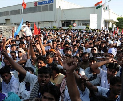 Il 3 aprile 2017 pubblicavamo un comunicato del PARTITO OPERAIO sugli operai della Maruti-Suzuki. Lo ripubblichiamo perchè gli operai dell’india sono nostri fratelli e noi operai non possiamo dimenticare. Alla fine degli articoli diamo i link di altri articoli. La redazione I padroni – la polizia – il governo, vogliono vendicarsi sugli operai per gli scioperi del 2012 alla Maruti-Suzuki. 13 operai membri del MSWU (Maruti Suzuki Workers Union) sono stati condannati al carcere a vita, altri 4 operai sono stati condannati a 5 anni di carcere, dopo gli scioperi oltre duemila operai sono stati licenziati. La lotta di […]