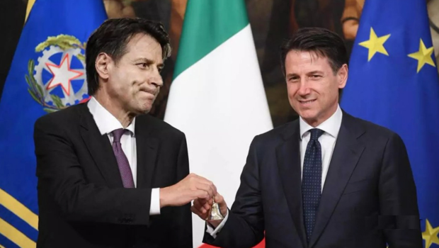 L’avevano promessa a gran voce, oggi non è più una priorità, si è ridotta ad una miseria per il 2020. Una bella presa in giro, principalmente per gli operai, che vivono con salari da fame. Caro Operai Contro,il taglio del “cuneo fiscale” doveva portare 1.500 euro annui netti in più in busta paga, pari a 125 euro al mese come media tra i salari operai e le retribuzioni dei lavoratori dipendenti, che non superano i 26 mila euro lordi annui.Questo raccontava il 2° governo Conte sul nascere, con Renzi in testa (non ancora uscito dal Pd) e Di Maio […]