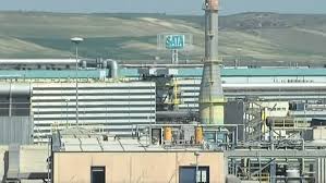 Un operaio fa il bilancio di 25 anni di fabbrica, di lavoro in linea. È povero come 25 anni fa. È fisicamente consumato, non ha altra prospettiva che rovesciare questo sistema di schiavitù.