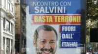 Dalla guerra ai "terroni" a quella ai migranti. In 10 anni Salvini e i suoi scagnozzi hanno cambiato i soggetti della loro propaganda razzista. I voti gli servono anche se vengono dai meridionali che definivano "parassiti, fannulloni e puzzolenti"