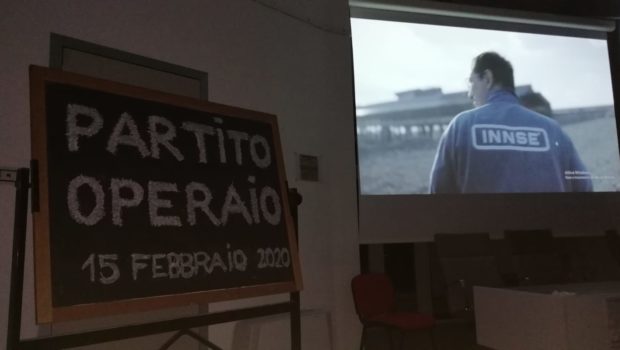 Brevi note sulla proiezione del film di sabato 15 febbraio a Marigliano (NA) sulla lotta degli operai della INNSE. L’iniziativa  è stata organizzata da un gruppo di operai che si muovono per costruire un proprio partito indipendente.