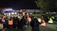 Comunicato del SI Cobas sugli scontri davanti ai cancelli della Fedex Zampieri di Tavazzano giovedì notte.