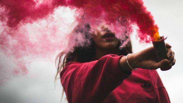 Mao Tse-tung  16-30 novembre 1919. Riceviamo e pubblichiamo un collage di scritti sull'oppressione della donna nei matrimoni predestinati. Nella confusione di oggi sulla tragedia di Saman i rivoluzionari cinesi avevano già nel 1919 le idee chiare.