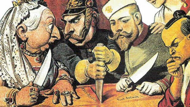 Già definita da Lenin nel 1916, nel 1917 la attuò organizzando e dirigendo una rivoluzione operaia in Russia che portò ...