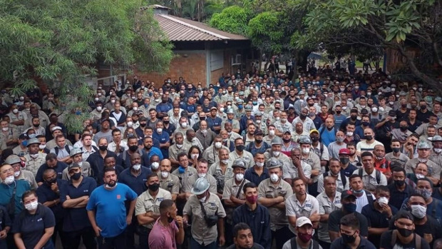Migliaia di minatori e operai siderurgici della CSN scendono in lotta in Brasile 