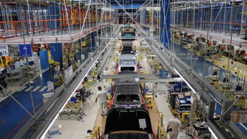 Senza una reazione decisa da parte nostra le cose andranno sempre peggio.
La strada da seguire è quella dello sciopero, come facemmo il 27 maggio.