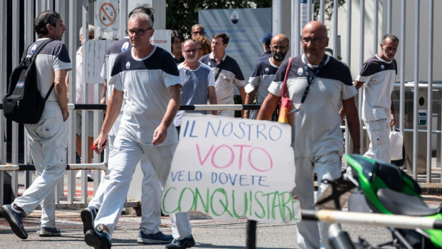 Stellantis Pomigliano si vota per eleggere la RSA, fra delegati scelti e controllati dai sindacati firmatutto e la FIOM esclusa dalle votazioni non c'è che una scelta: non andare a votare per nessuno.