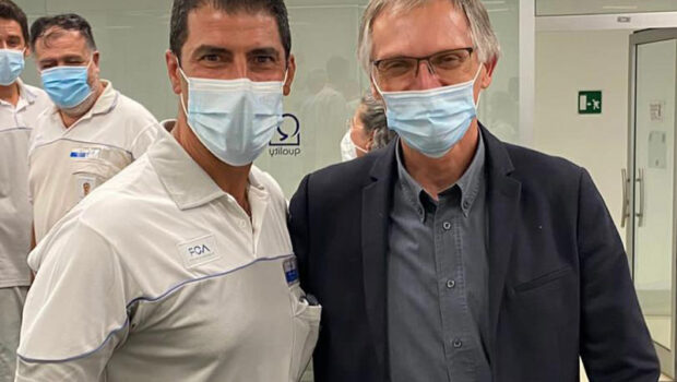 Il patto tra sindacalisti e padrone Stellantis: più sfruttamento per salvaguardare il posto di lavoro, ci ha portati alla miseria. Siamo pagati poco, lavoriamo come bestie e i posti di lavoro si perdono lo stesso.