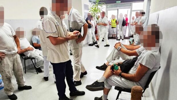 La guerra sotterranea fra operai e padroni non ha tregua. A Pomigliano gli operai, contro azienda e sindacati, faticosamente stanno facendo i primi passi verso una propria indipendente organizzazione.